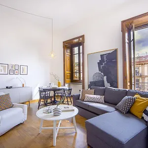 https://casa-frangio-modern-apartment-naples-historical-centre.hotels-amalfi.com
